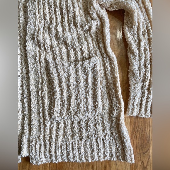 Sweet Generis Soft Knit Beige Cardigan Sweater Pockets S/M - Picture 2 of 4